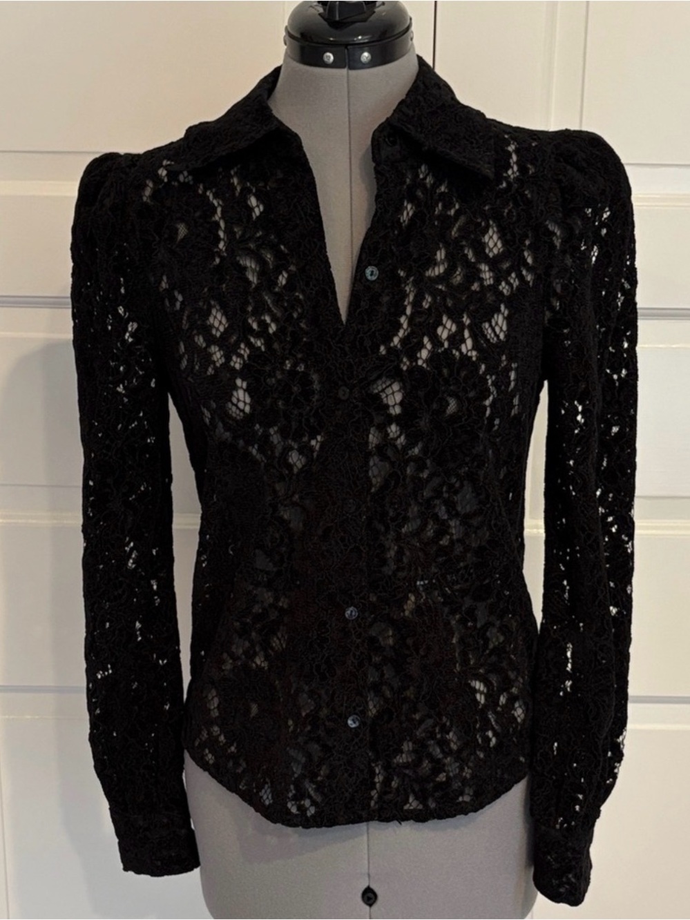 Lagence Black Lace Button-Front Women’s Top